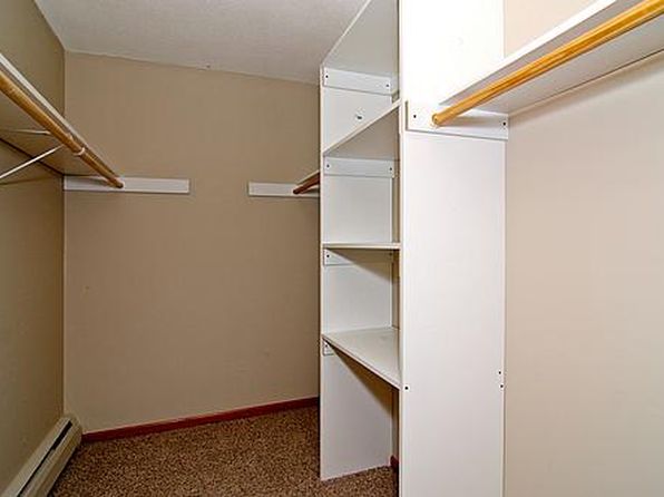 Centennial Plaza Apartments | 10124 Lever St NW, Circle Pines, MN