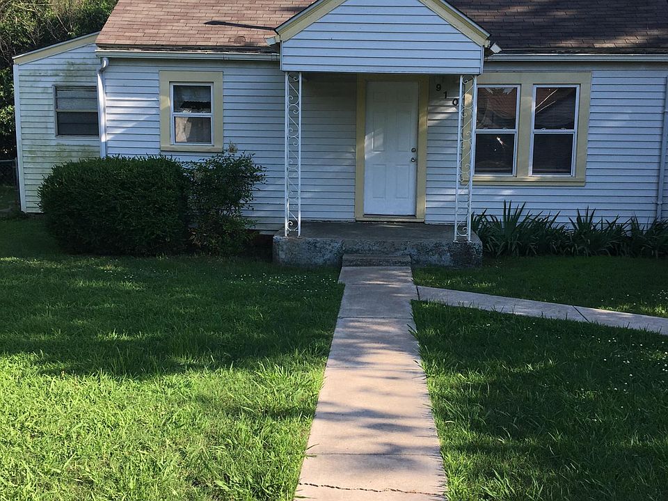 910 East Comanche 405-412-9175