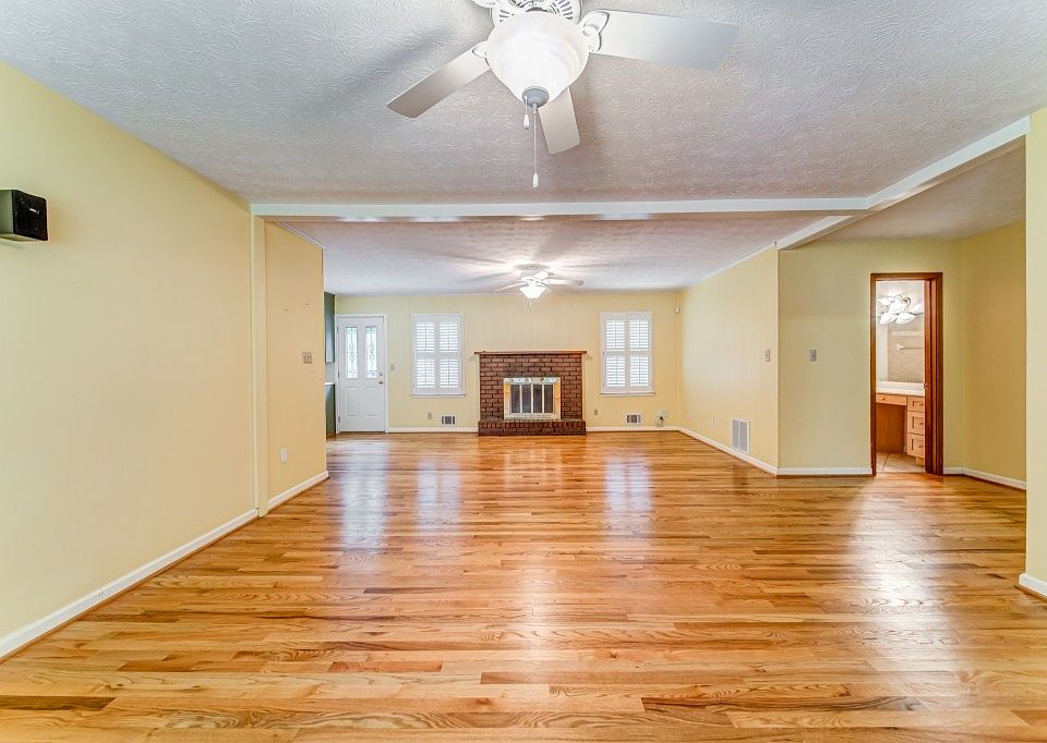 1st image of 2770 Idlewood Dr