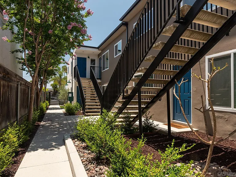 3204 Collier Ave #3204 — Photo 4