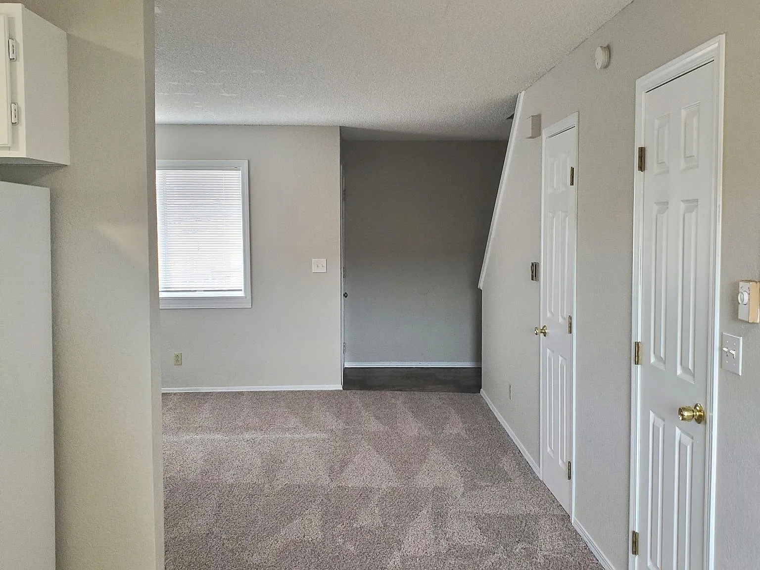 2 bed, 1.5 bath, 1022 sqft, $1,395 — Photo 4