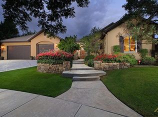 1800 Fairclough Dr, Bakersfield, CA 93311