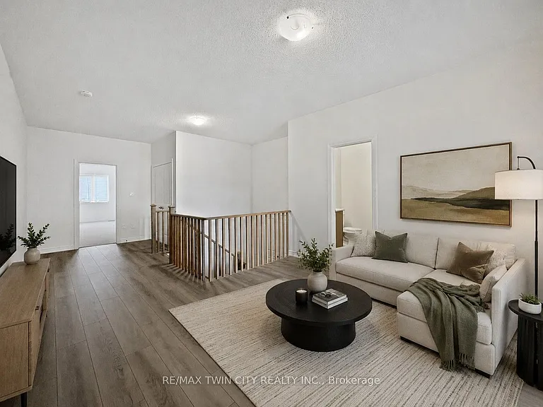 82 Gledhill Cres — Photo 21