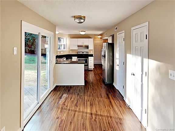 5th image of 12925 Seascape Ln