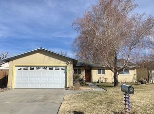 1566 Rocking West Dr, Bishop, CA 93514