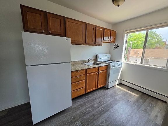 4th image of 4340 Sheriff Rd NE #302