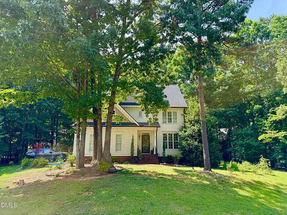 1st image of 22 Goldthread Ave