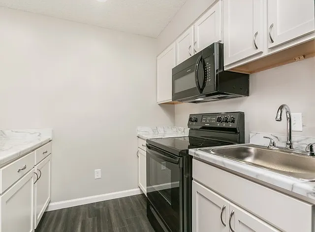 Eastview Apartments — Photo 13