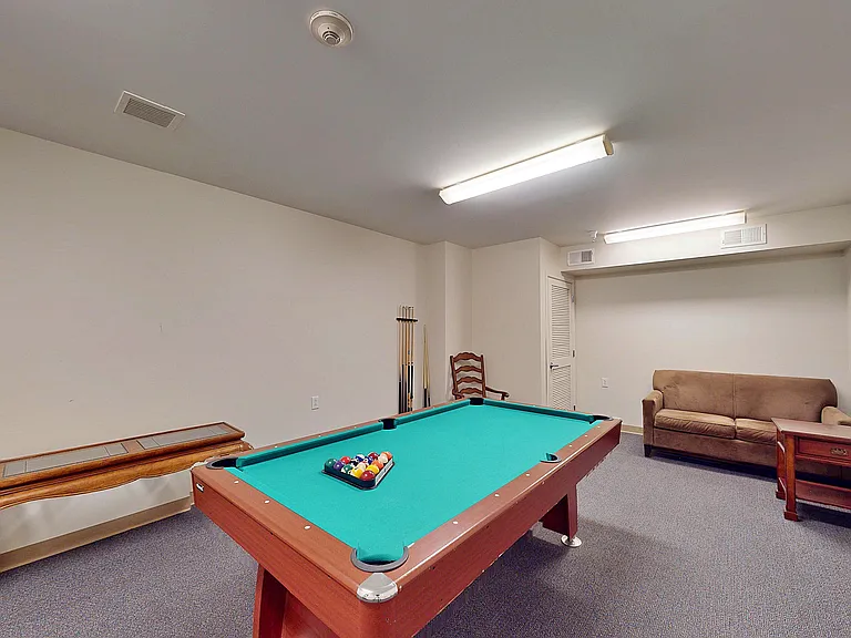 2730 N Forest Rd — Photo 52
