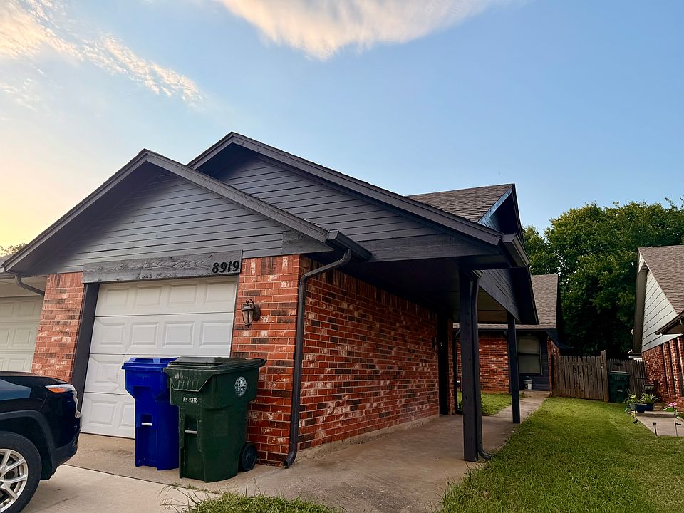 1st image of 8919 Oak Valley Dr #8919