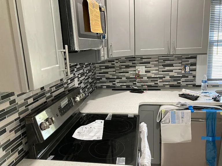 292 Washington St #5 — Photo 11
