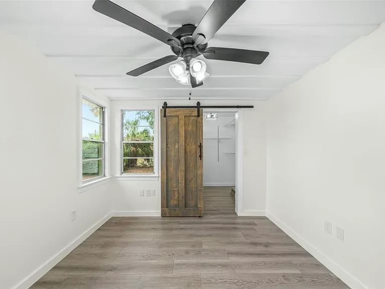 12 N Desoto Ave — Photo 13
