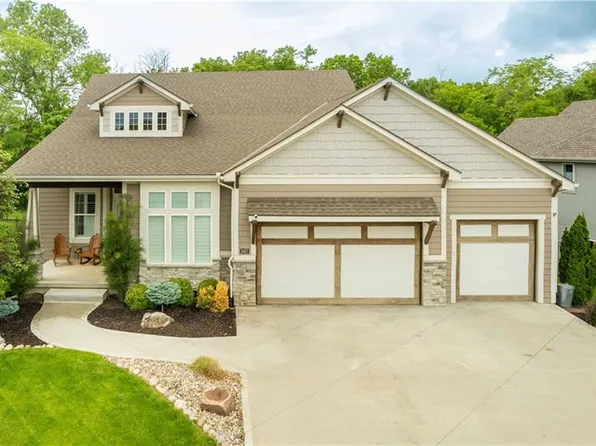 2457 W 180th St, Overland Park, KS 66085