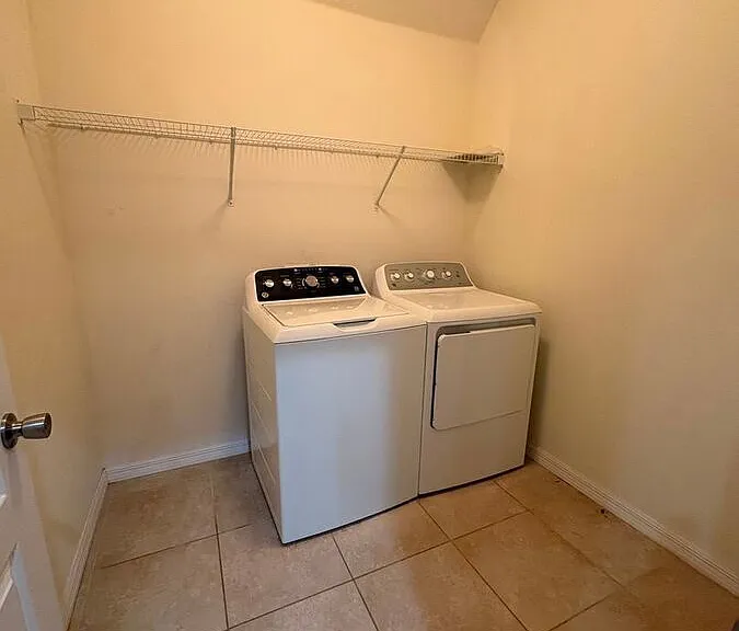 5344 Suncatcher Dr — Photo 75