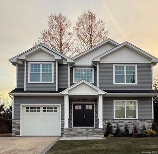 7 Greenway Circle, Syosset, NY, 11791