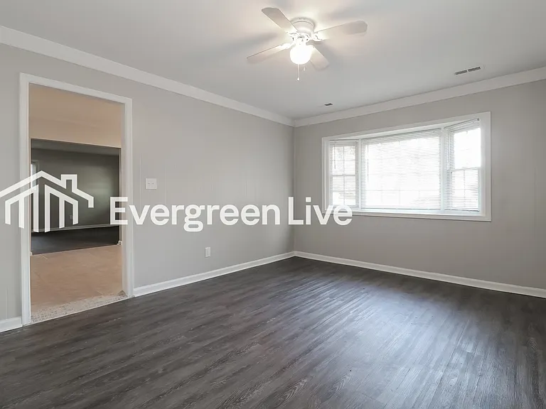 3121 Aaron Dr — Photo 9