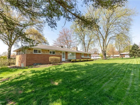 2045 Amherst Rd NE, Massillon, OH 44646