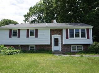 77 Quequechan Rd, Taunton, MA 02780