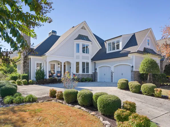 713 Black Creek Dr, Chattanooga, TN 37419