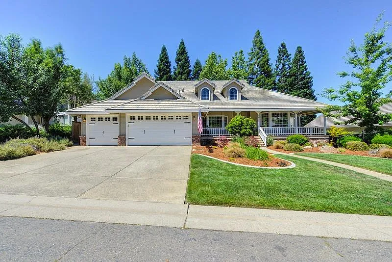 2675 Carnelian Cir photo 1