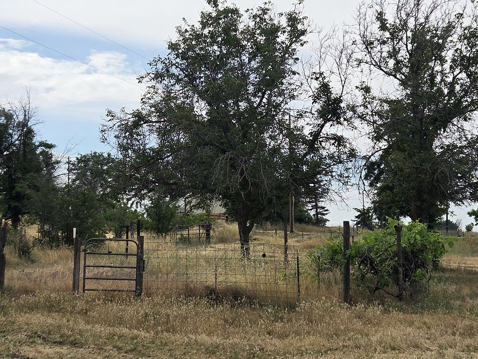 1st image of 78936 Shoemake Rd