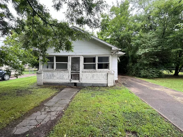 122 K St SE, Miami, OK 74354
