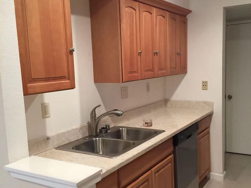 2nd image of 12 Glenwood