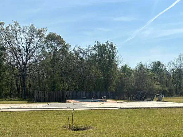 309 Ridgecrest Dr, Oak Grove, LA 71263