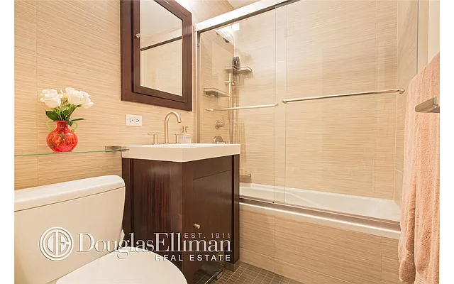 Sold by Douglas Elliman | media 15
