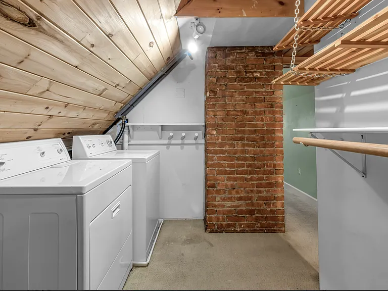 589 Breckenridge St #2 — Photo 16