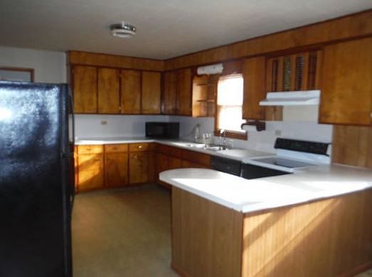 5th image of 313 Hux St