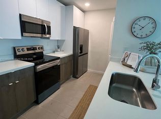 2511 Pierce St #6, Hollywood, FL 33020
