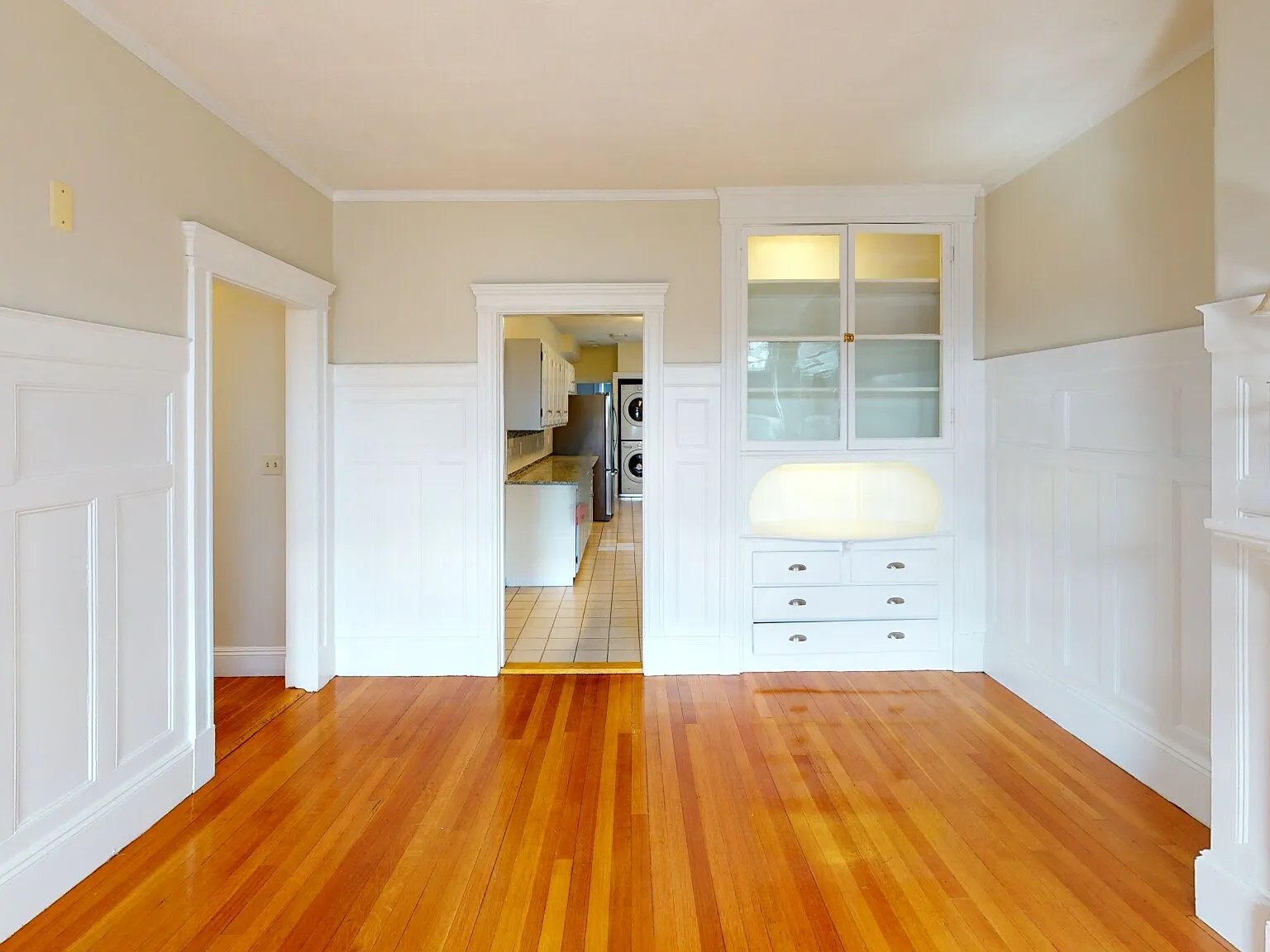 3 bed, 1500 sqft, $4,500 — Photo 2