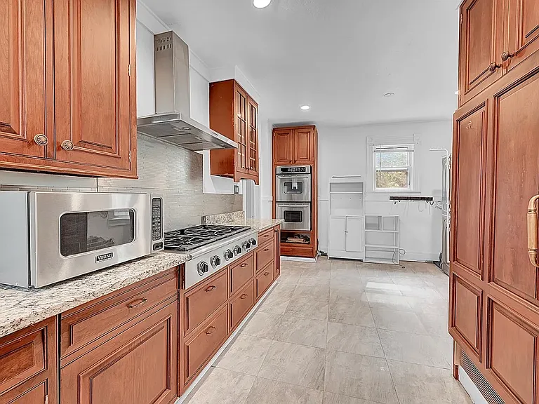 2125 E 13th Ave — Photo 25