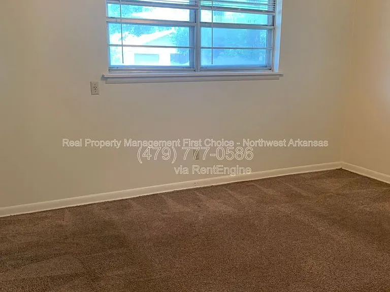 1039 W Bel Air Dr — Photo 12