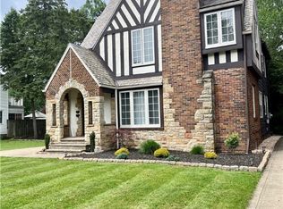 3686 Gridley Rd, Shaker Heights, OH 44122