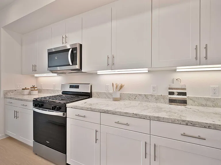 River Gate Townhomes — Photo 18