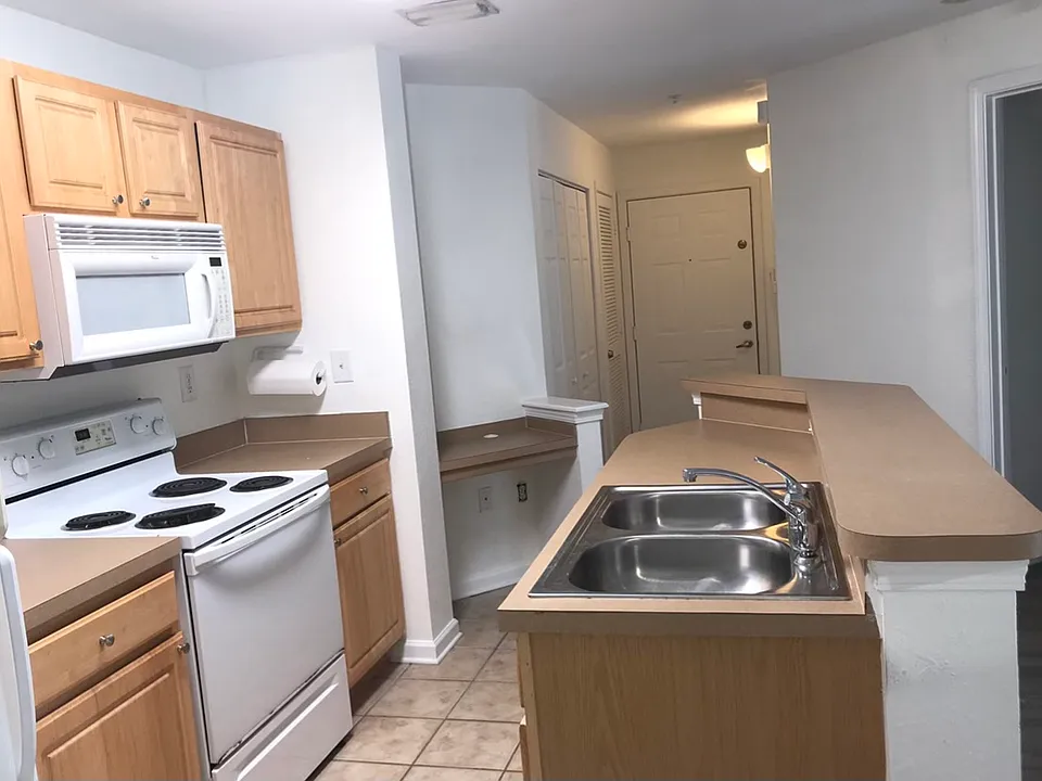 305 N Villa San Marco Dr #204
