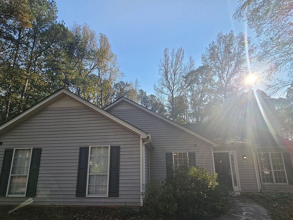 1st image of 83 Nanette Dr