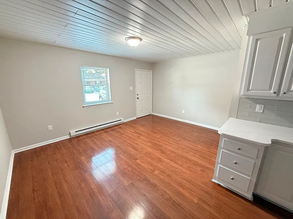 1 bed, 520 sqft, $650 — Photo 4
