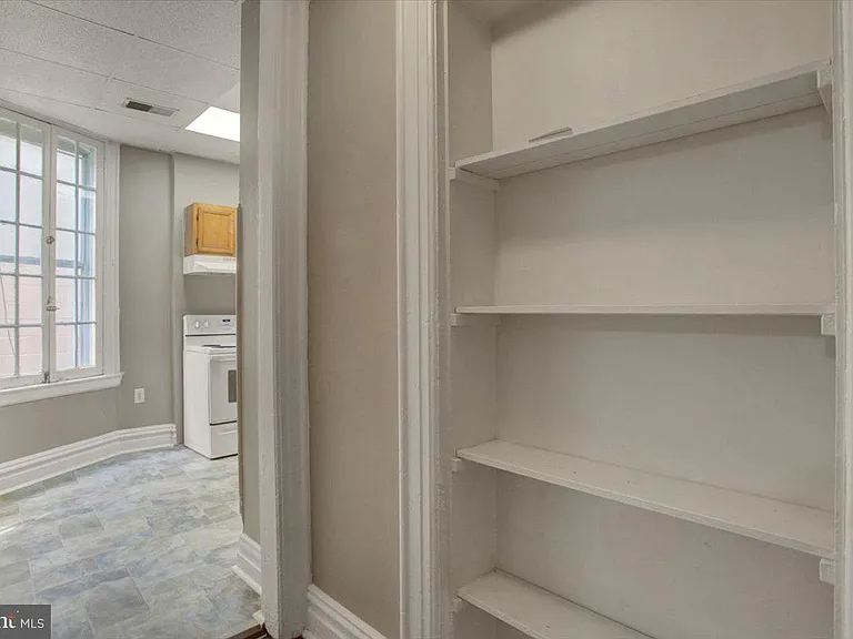 60 E Washington St #1E — Photo 7