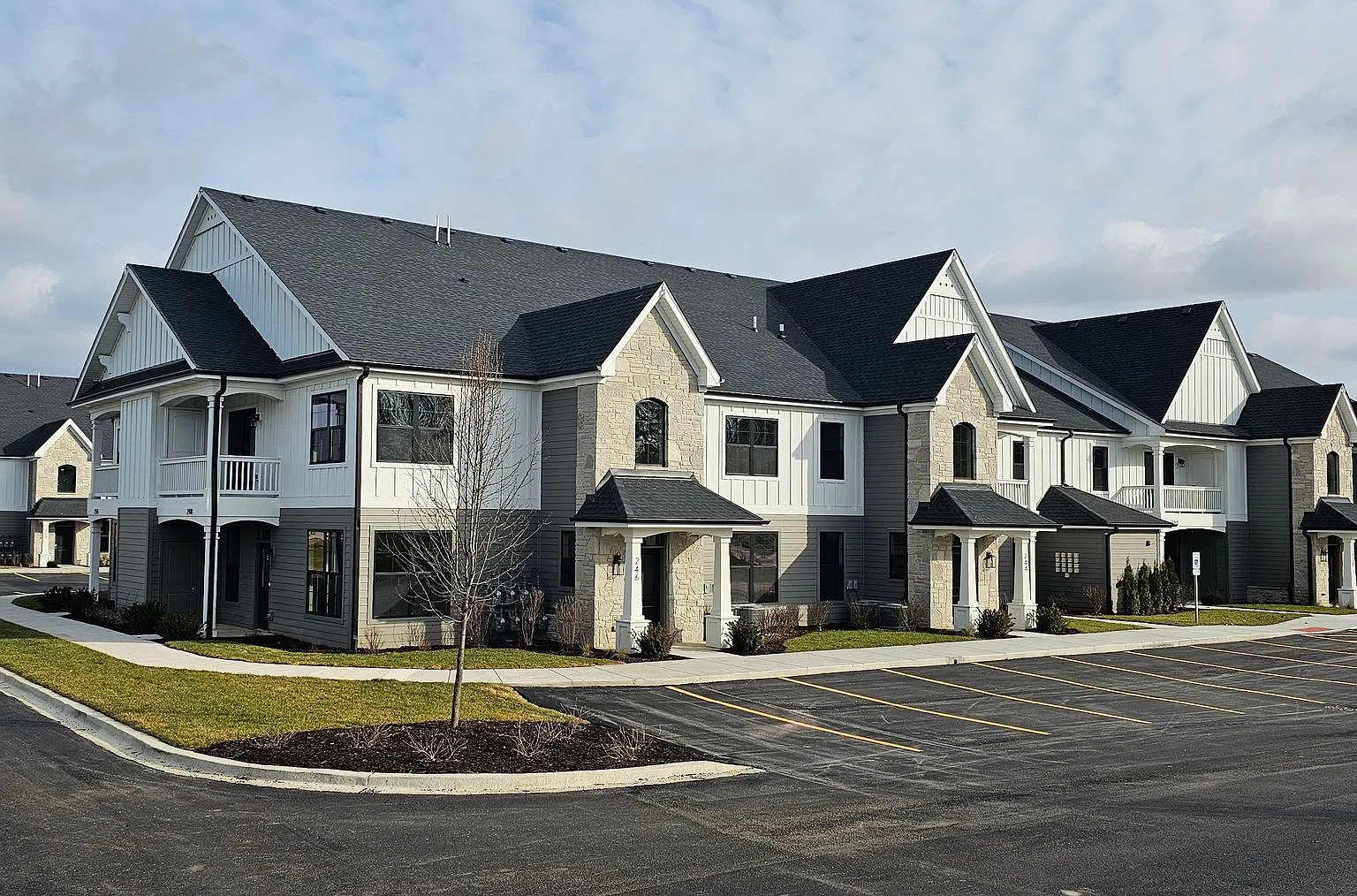 Timber Pointe North Building 30 — Photo 3