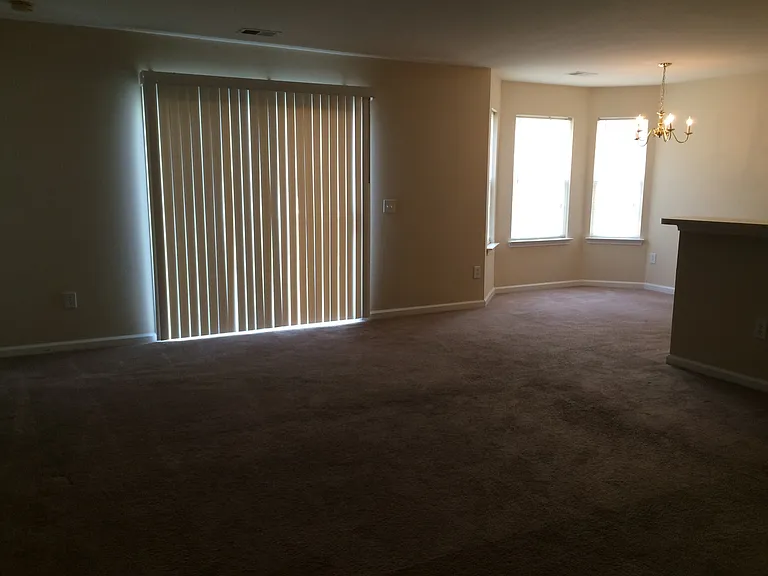2525 Whetstone Ln — Photo 4