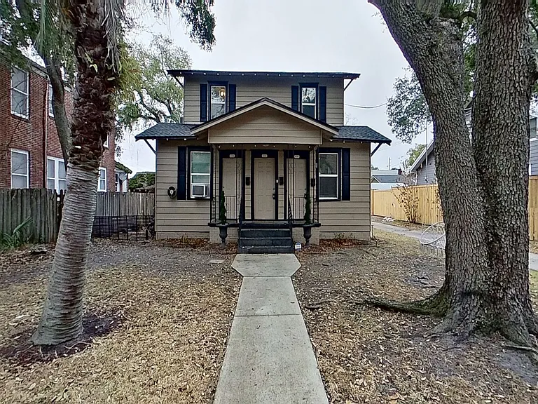 Palm Avenue Triplex — Photo 3