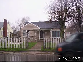 613 N Phillips St photo 1