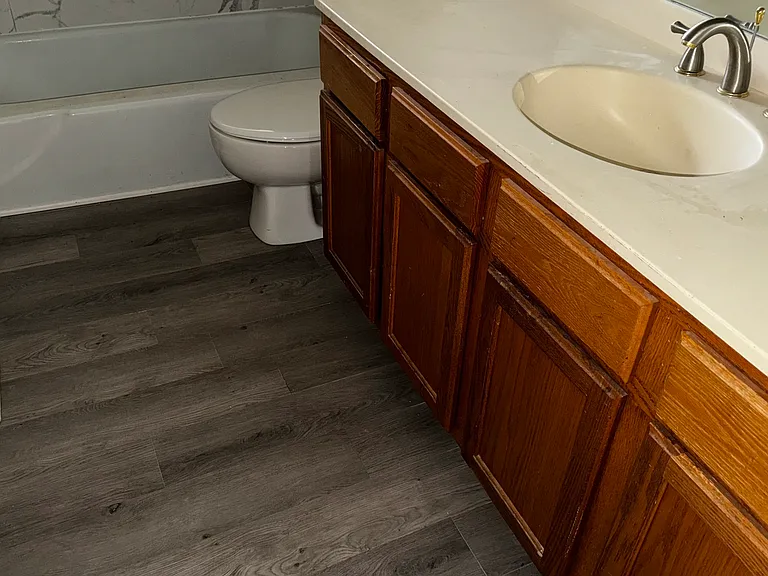 4815 Highlake Dr — Photo 10