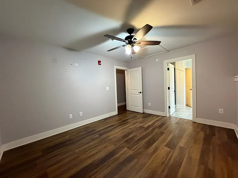 425 Broad St — Photo 19