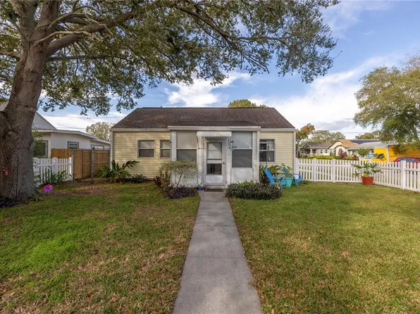 5622 Dr Martin Luther King Jr St N, Saint Petersburg, FL 33703