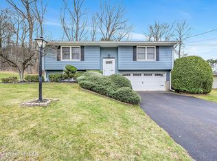 57 Longdale Ave, Shavertown, PA 18708
