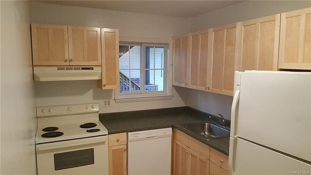 228 Fox Run Lane, Carmel, NY 10512 Zillow